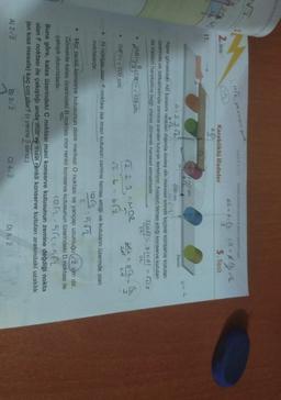 48.26
2. Unite
18.735
5. Test
kareköklü ifadeler
11.
om
200 cm
or
6=2352
Zemin
2
Alper görseldeki AB kalasını renkleri diganda ozder dik dairesel silindir biçimli konserve katutan
Üzerinde ok istikametinde zemine paralel tutarak ilerletiyor. Kalasin tomas ettiği konserve kutuları
da kalasin hareketine
bağlı olarak dönerek hareket etmektedir.
21AB BCB - 128
JABI CB-V 128 cim,
(
12.2.3 = MOR
246 = 852
24
12 /
3
HF | 200 cm,
21
ofa
H noktası mor F noktası ise mavi kutunun zemine temas ettiği ve kutulann üzerinde olan
noktalardır
o2
=552
2
Mor renkli konserve kutusunun daire merkezi O noktası ve yarıçap uzunluğu 2 cm dir.
Görselde kalas üzerindeki B noktası mor renkli konserve kutusunun üzerindeki D noktası ile
çakışık durumdadır.
1002-50=an
Buna göre, kalas üzerindeki C noktası mavi konserve kutusunun zemine değdiği nokta
olan F noktası ile çakıştığı anda mor ve mavi renkli konserve kutuları arasındaki uzaklık
(en kısa mesafe) kaç cm olur? (st yerine 3 alınız.)
A) 2.2
B) 32
C) 42
D) 5 2