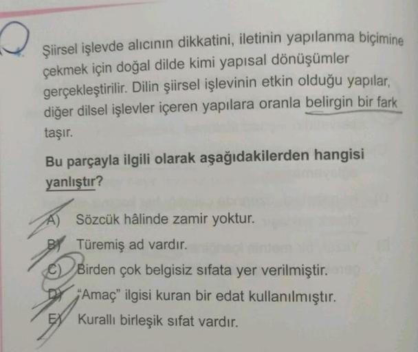 o
Şiirsel işlevde alıcının dikkatini, iletinin yapılanma biçimine
çekmek için doğal dilde kimi yapısal dönüşümler
gerçekleştirilir. Dilin şiirsel işlevinin etkin olduğu yapılar,
diğer dilsel işlevler içeren yapılara oranla belirgin bir fark
taşır.
Bu parça