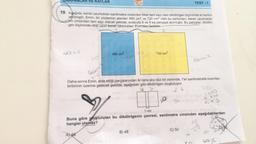 ÇARPANLAR VE KATLAR
TEST-1
19. Aşağıda, kenar uzunlukları santimetre cinsinden birer tam sayı olan dikdörtgen biçiminde iki karton
verilmiştir. Emin, bir yüzlerinin alanları 480 cm² ve 720 cm² olan bu kartonları, kenar uzunlukları
efn cinsinden tam sayı olacak şekilde, sırasıyla 8 ve 9 eş parçaya ayırmıştır. Bu parçalar, dikdört-
gen biçiminde otup uzun kenar uzunlukları 5 cm'den fazladır.
boxy
480 cm²
720 cm²
603
8am 2
Daha sonra Emin, elde ettiği parçalarından iki tane alıp düz bir zeminde, 1'er santimetrelik kısımları
birbirinin üzerine gelecek şekilde, aşağıdaki gibi dikdörtgen oluşturuyor.
4 3
26
20
20
S
1x20
2410
4x3
1 cm
Buna göre oluşturulan bu dikdörtgenin çevresi, santimetre cinsinden aşağıdakilerden
hangisi olamaz?
A) 48
B) 48
C) 50
3
12