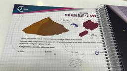 2. bölüm
3.
A) 8000
ÜSLÜ İFADELER
YENİ NESİL TESTİ-2 <<<
B) 10000
Kil
0,16 105 kg
04.105
Tuğlanın ham maddesi kildir. Kil fırınlanarak tuğla elde edildiğinde kütlesinin %40'ını kaybeder.
Yukarıdaki şekilde bir tuğla fabrikasında kütlesi 0,16-105 kg olan kil verilmiştir. Bu kilin tamamı kalıplanarak fırınlanıp her biri-
nin kütlesi 8-10-¹ kg olan tuğlalar yapılmıştır.
Buna göre kilden elde edilen tuğla sayısı kaçtır?
C) 11000
f
0, 4.105
018-10
To 08.10
04105
100
Tuğla
8-10¹ kg
0,8
2
3
D 12000