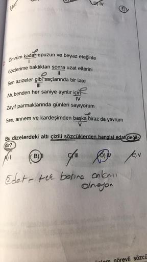 GST
Ömrüm kadar upuzun ve beyaz eteğinle
|
DIV
Gözlerime baktıktan sonra uzat ellerini
||
e
Sen azizeler gibi saçlarında bir lale
|||
Ah, benden her saniye ayrılır için
IV
Zayıf parmaklarında günleri sayıyorum
Sen, annem ve kardeşimden başka biraz da yavru